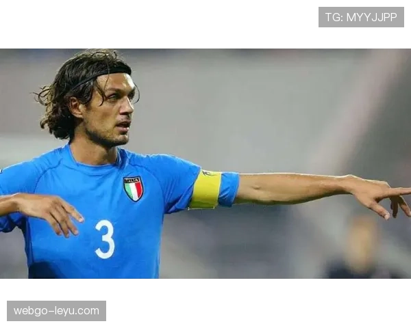 马尔蒂尼：意大利传奇后卫巅峰岁月再现，防守艺术历久弥新