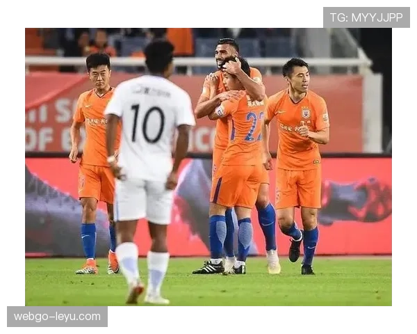 球迷热议新赛季战术革新如何重塑球队表现