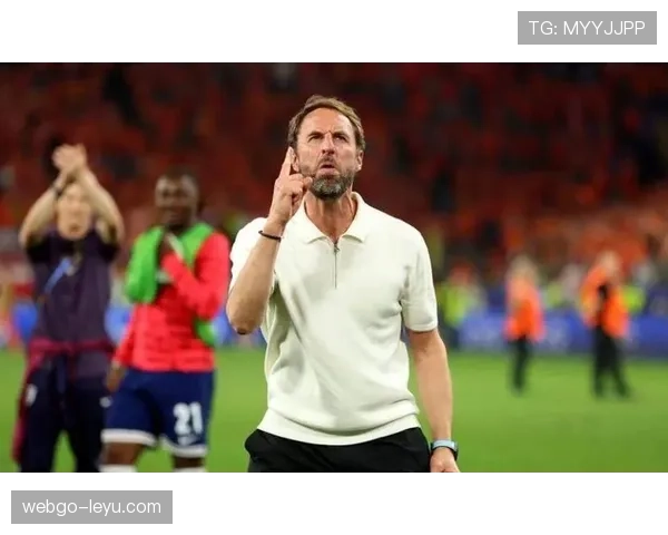 英格兰队在索斯盖特的战术指导下表现稳健,逐步重返国际足球巅峰