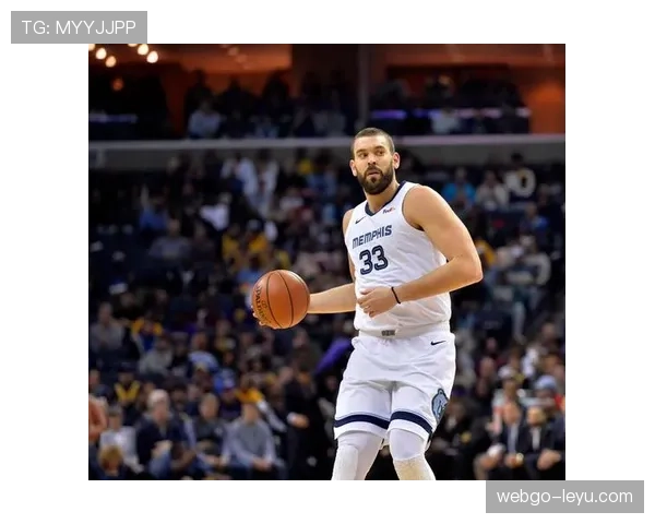 马克·加索尔高位策应改变对手防守结构