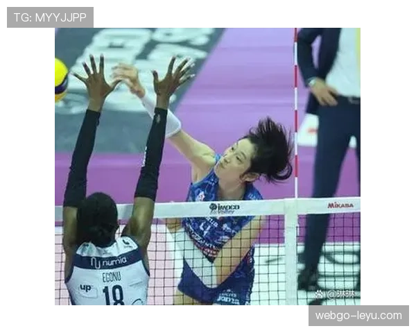 听说朱婷拿到工资单那一刻，隔壁同事都看呆了…